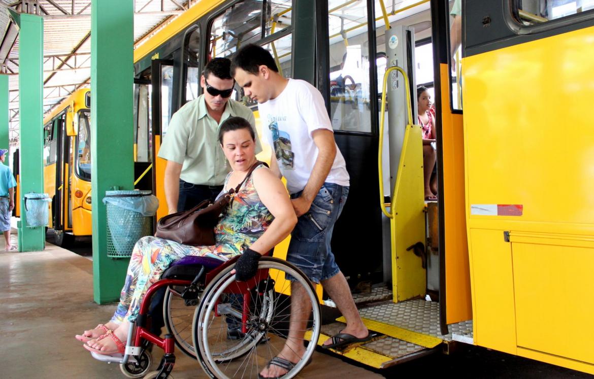 Desde 1º de janeiro, toda frota de ônibus tem elevador e espaço para cadeirantes; modernização do transporte coletivo prevê mais melhorias ao longo do ano