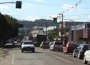 Na Cango, semáforo melhorou conversões aos motoristas que adentram na avenida General Osório